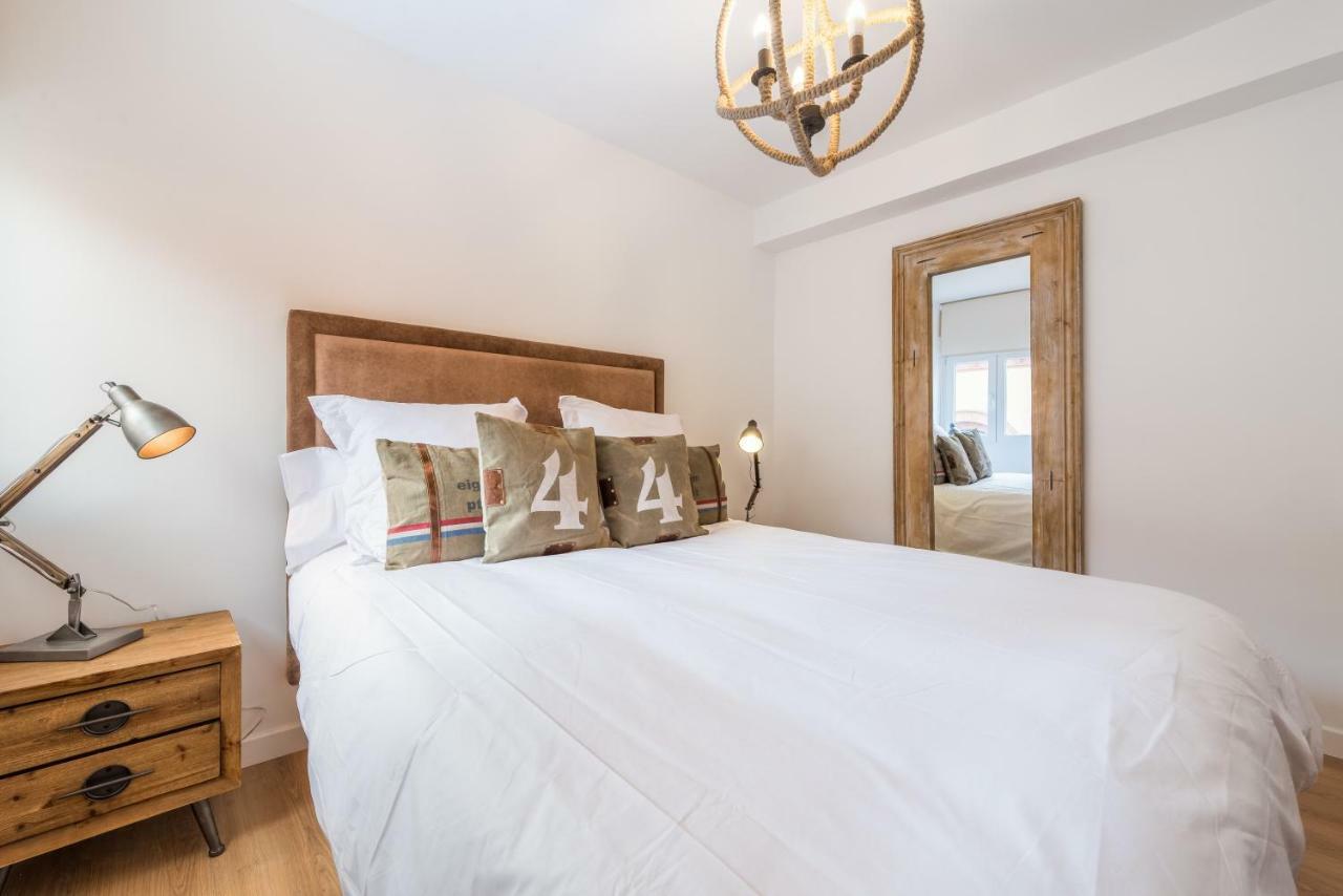 For You Rentals Madrid Rio Apartment Maz10 Bagian luar foto